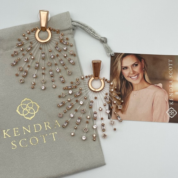Kendra Scott Rose Gold Earrings ✨ - Picture 2 of 2